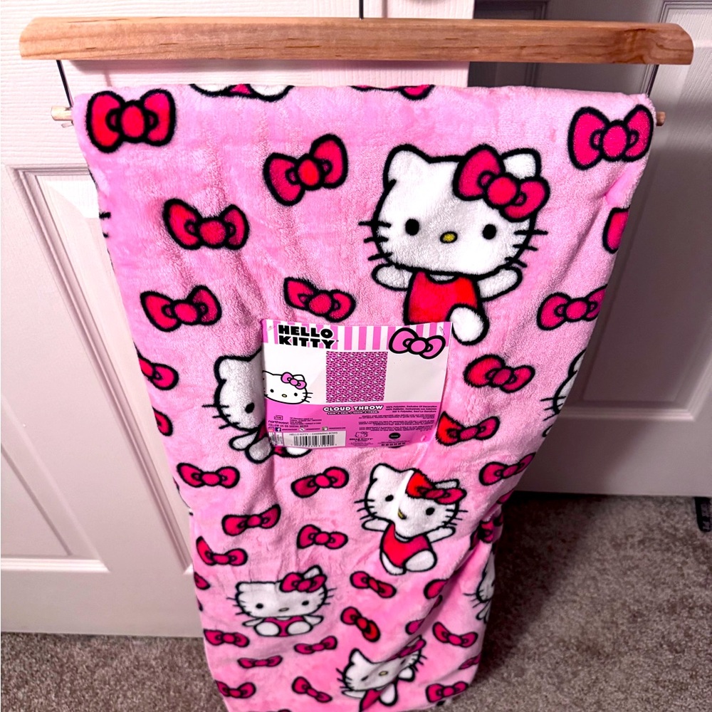 Hello Kitty Cloud Throw Blanket Blanket 60X70 Bows